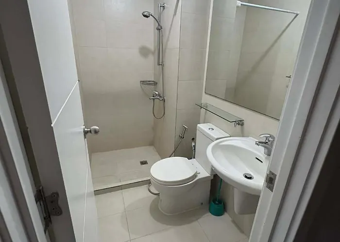Staycation At Brgy Sucat Апартаменты *